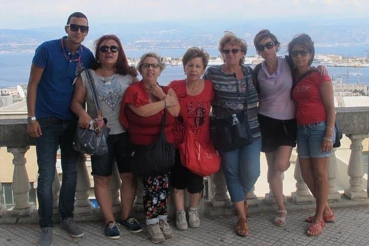 Admiring the panorama of Messina before boarding the ship and saying goodbye.