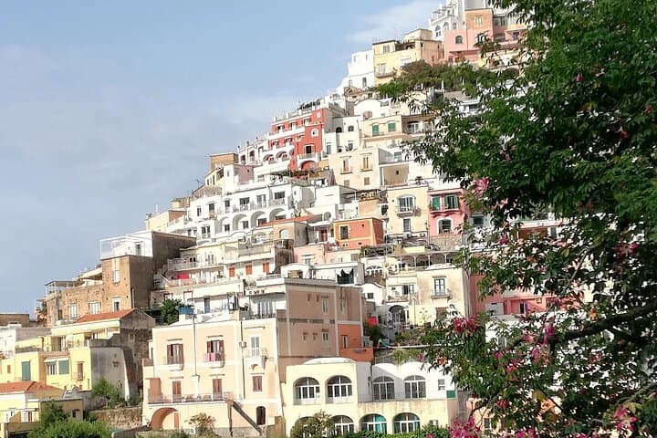 24/7 Private Intercity Transfers from Naples Airport/Station/Port
