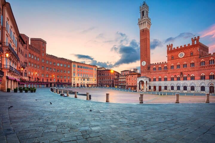 Tuscany Highlights and Wine Private Car Tour from Florence