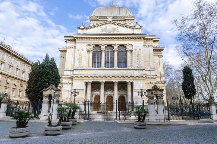 Guided Walk in the Jewish Ghetto of Rome