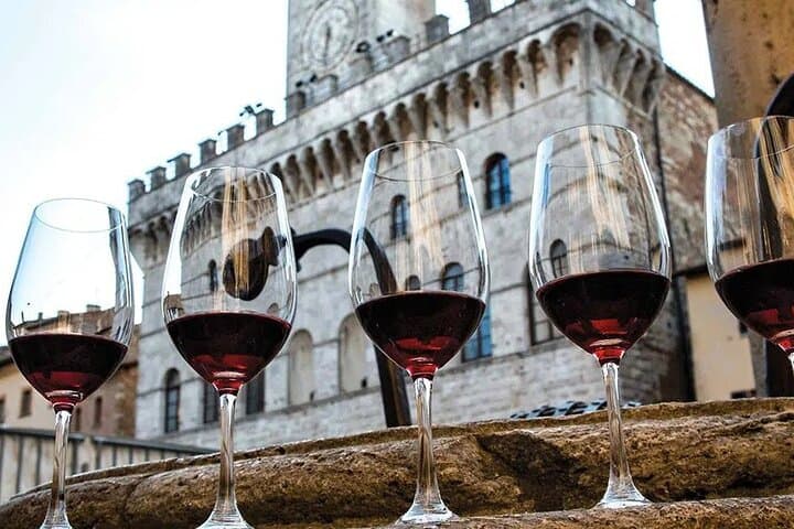Osteria del Borgo is only a few steps away from Piazza Grande