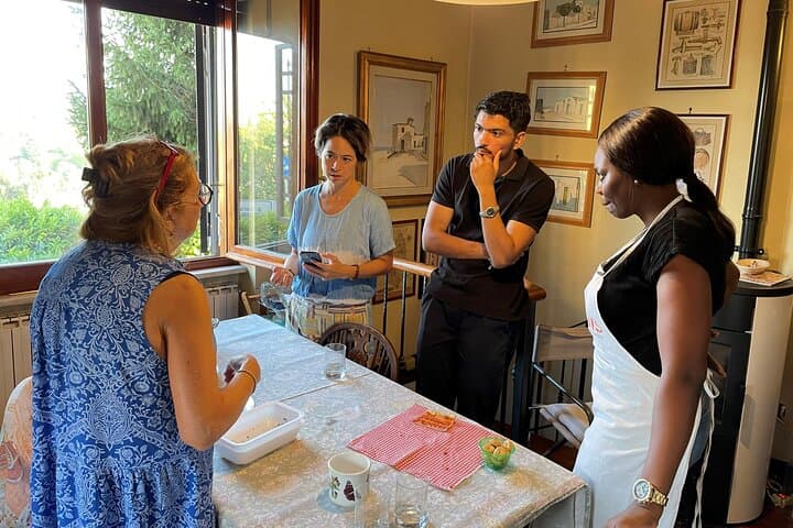 Cooking & eating with Locals in their home kitchen in Rome