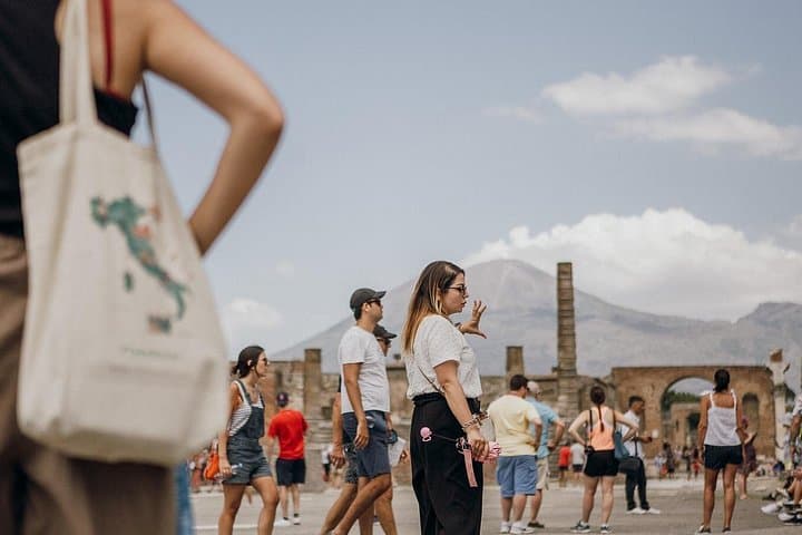 Pompeii Skip the Line Small Group Tour with Archaeologist Guide