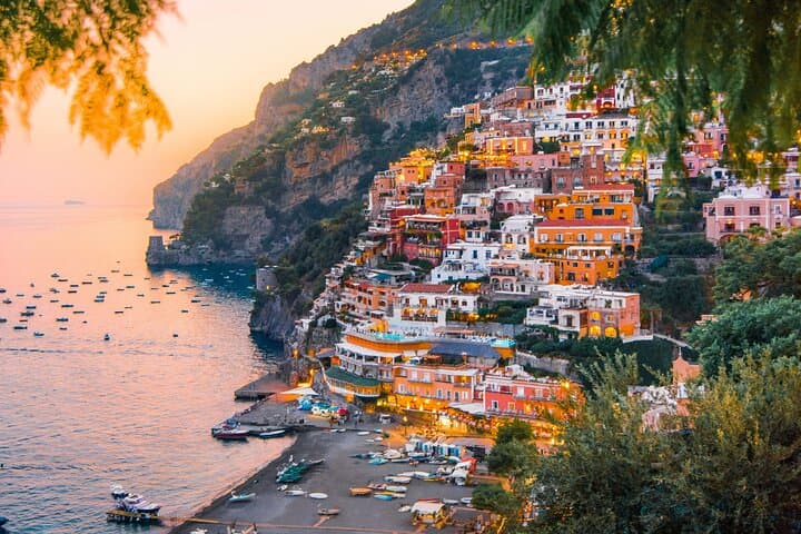 24/7 Private Intercity Transfers from Naples Airport/Station/Port