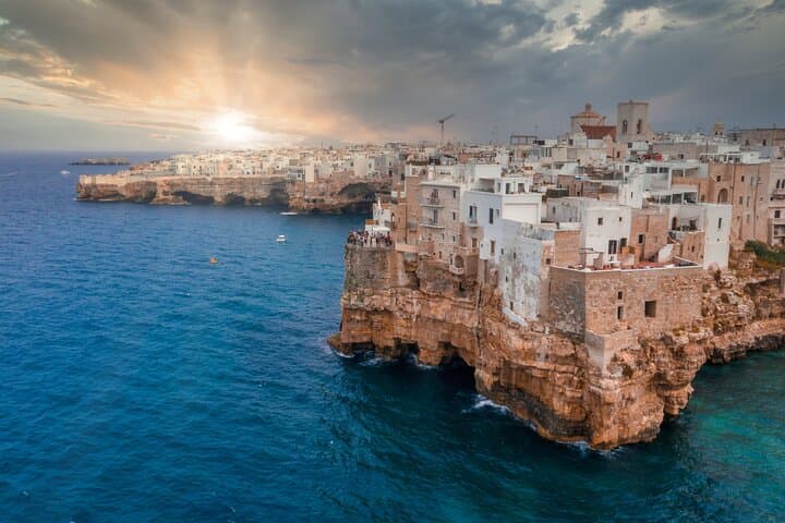 Ostuni, Cisternino Polignano Small Group Guided Tour from Bari