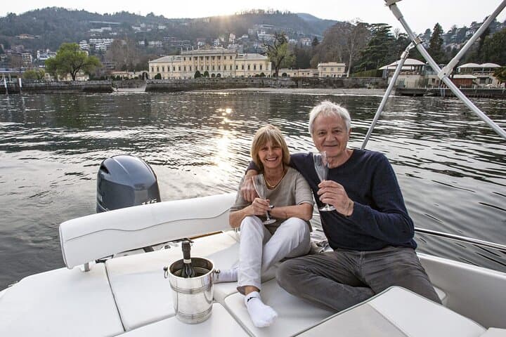2 Hours and 30 Minutes Private Tour Lake Como