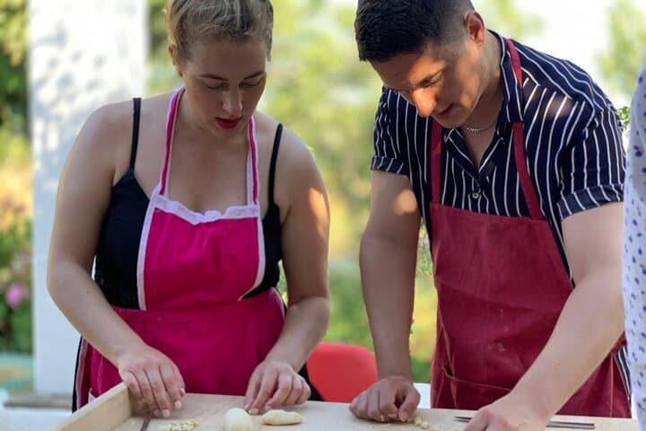 3 Hours Private Course Traditional Apulian Cuisine - Hands-on