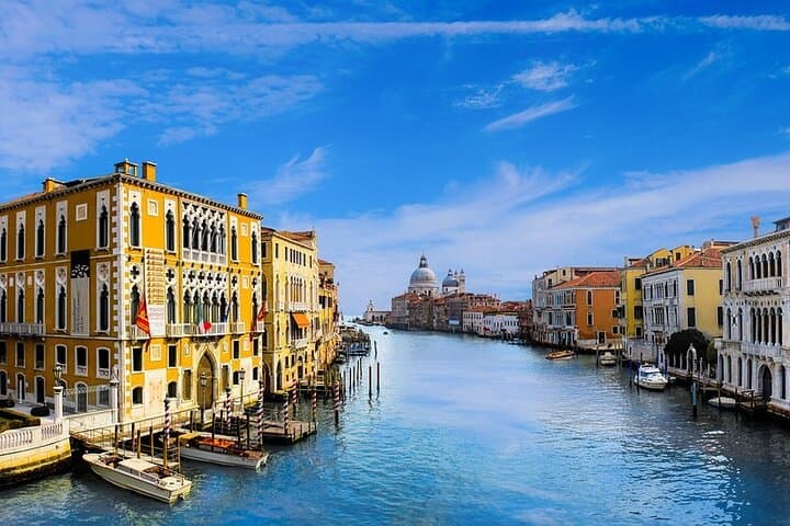Private Transfer inside Venice from/to airport to/from hotel