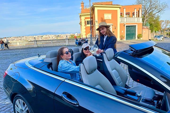Private Cabriolet Tour in Rome
