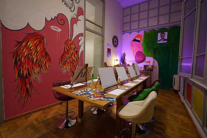 Paint & Wine Experience in Piazza Navona