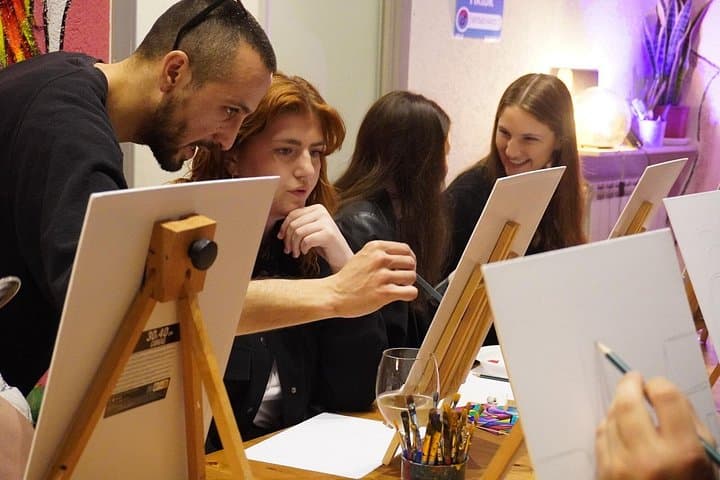 Paint & Wine Experience in Piazza Navona