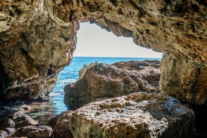 Devil's Cave