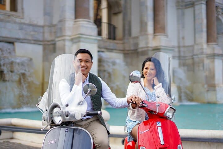 Vespa Tour in Rome with Pick up and Drop off