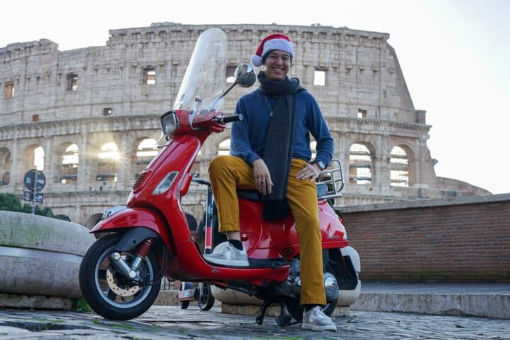 Vespa Tour in Rome with Pick up and Drop off