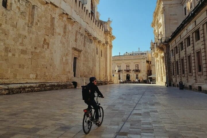 Gravel bicycle and Road Bike Sicily Syracuse rental
