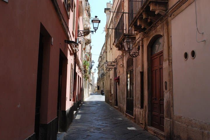 4 Hours Guided Tour to the Archaeological Park of Neapolis and Ortigia