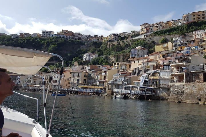 Two Hours Scylla Boat Tour
