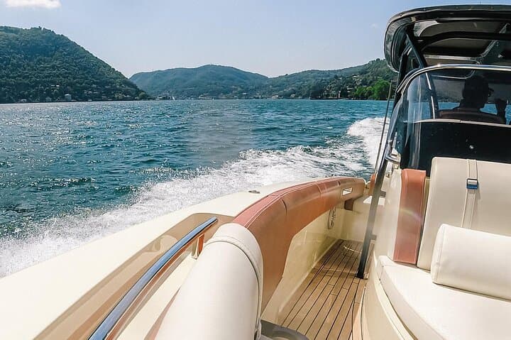 4H Como Lake Cruise drop of Bellagio and Varenna on Tender Yacht