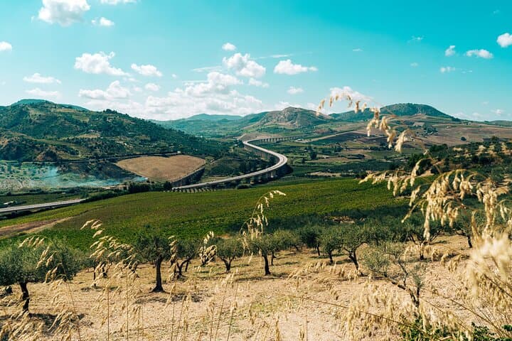 7-Day Guided Tour in Sicily's Hidden Gems on 2 Wheels