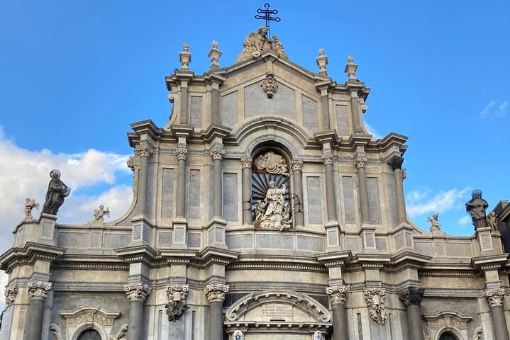 Bike tour of Catania by e-bike