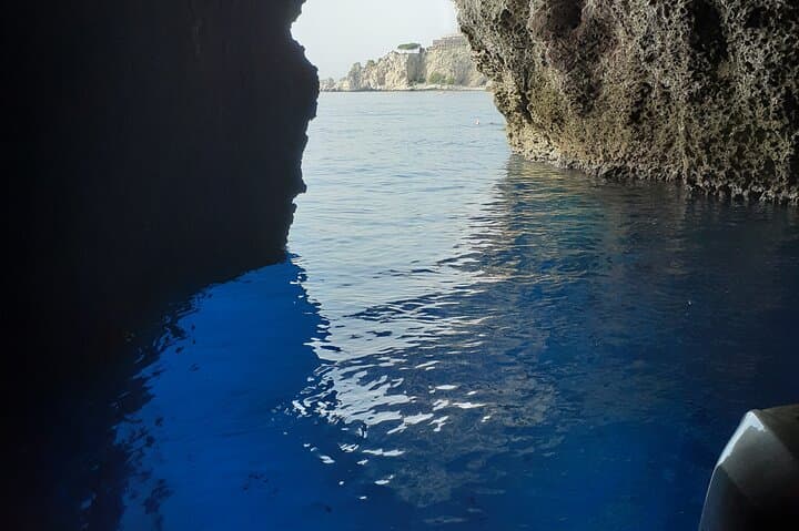 Private boat excursion to beautiful island of Taormina