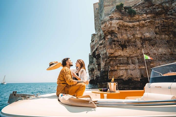 Polignano a Mare: Private Boat Tour with Champagne - 4 hours