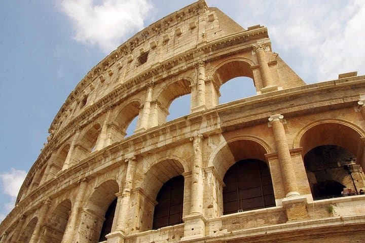 Colosseum Walls Tour with Virtual Guide