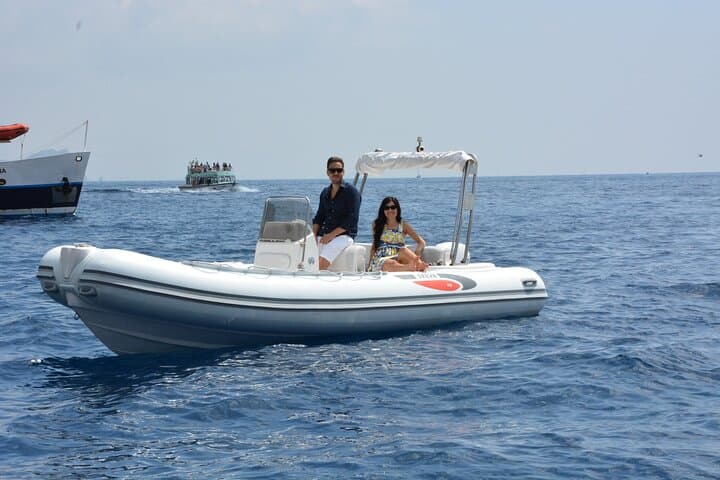 Dinghy rental from Salerno for the Amalfi coast without a boat license or with skipper. Amalfi Coast lovers