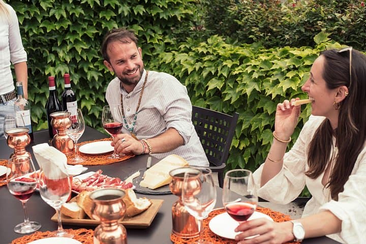 Vineyard tour and tasting of 6 Garda Wines with Giovanna Tantini