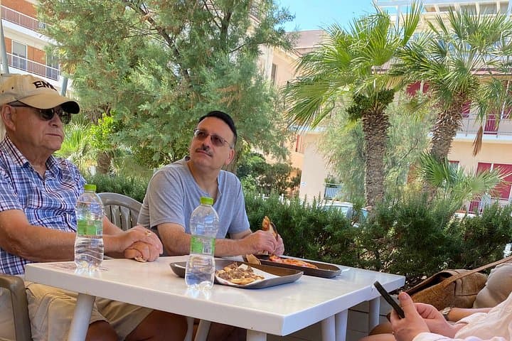 Food and Wine Walking Tour of Pescara with 5 Tastings