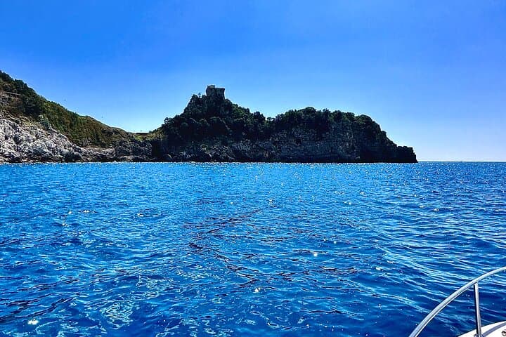 From Positano or Praiano: 2H Private Amalfi Coast speed tour