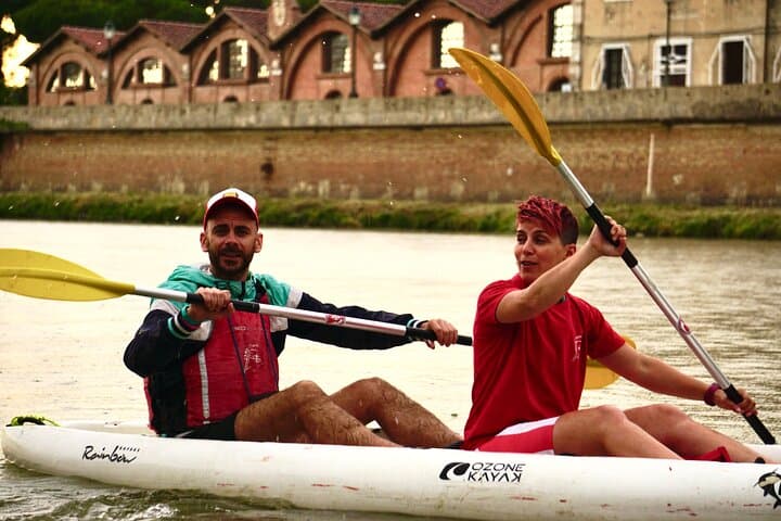 Kayak tour on the river Arno, Pisa (aperitif upon request)
