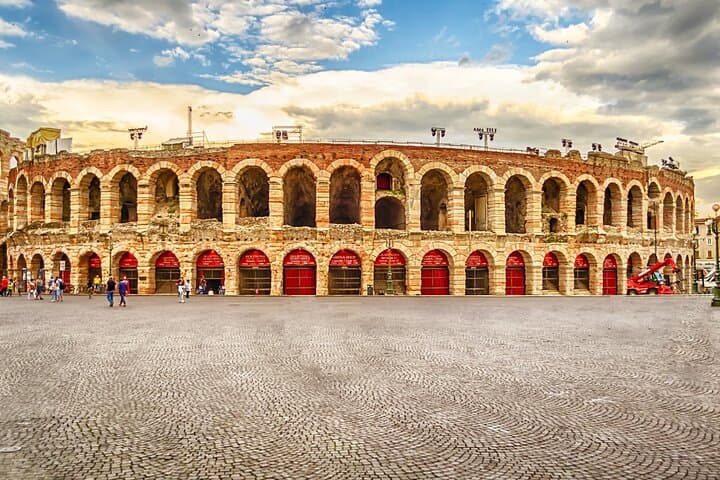 Verona Private Walking Tour With Tickets Included