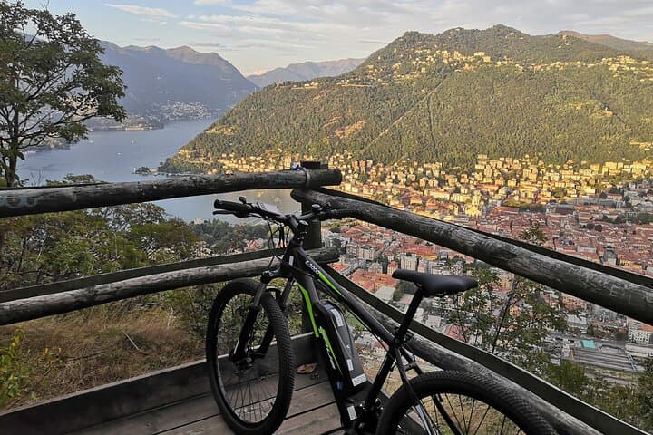 Guided e-bike tour on Lake Como