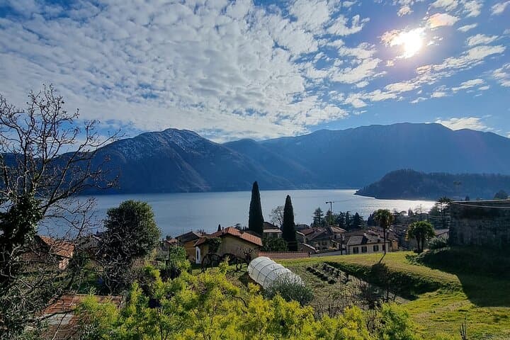 Guided e-bike tour on Lake Como