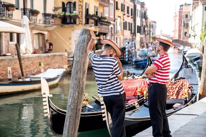 Venice Private Gondola Ride: Explore Hidden Canals and Sights
