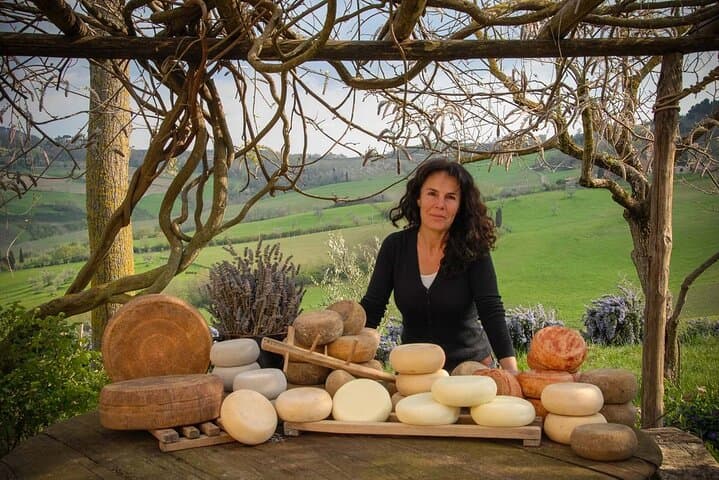 The Essence of Tuscany: Private Chianti & Estate Winery Lunch