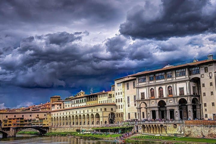 Private Direct Transfer From Milan To Florence With Local Driver