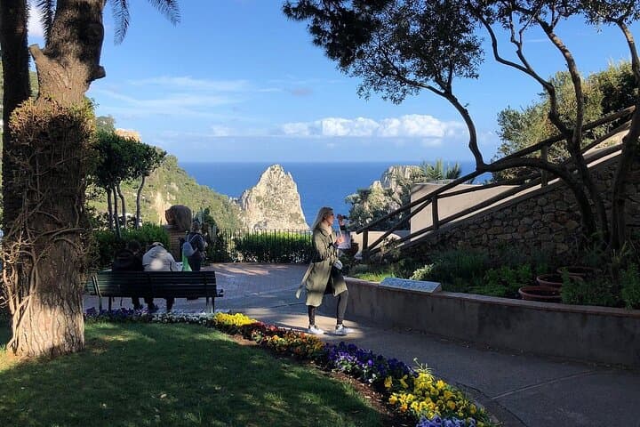 From Naples: Capri Boat Tour of the Caves with Free time