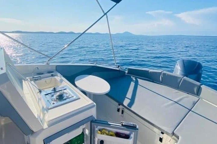Palermo: Shared Boat Tour with Aperitif and snorkelling
