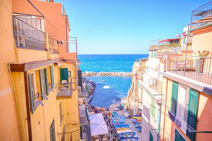 Full-Day Small-Group Cinque Terre Tour from Florence