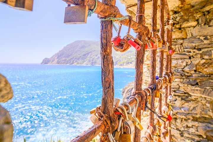 Cinque Terre Sea Park with Limoncino Tasting Day Trip from Milan
