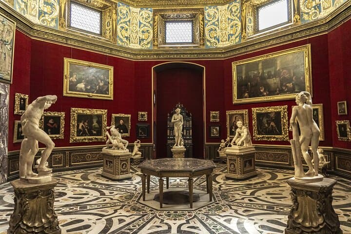 Uffizi Gallery Tickets, Old Town & Duomo Private Guided Tour