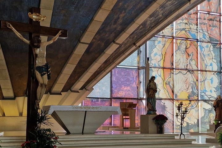 Padre Pio Shrine Private Tour from Naples