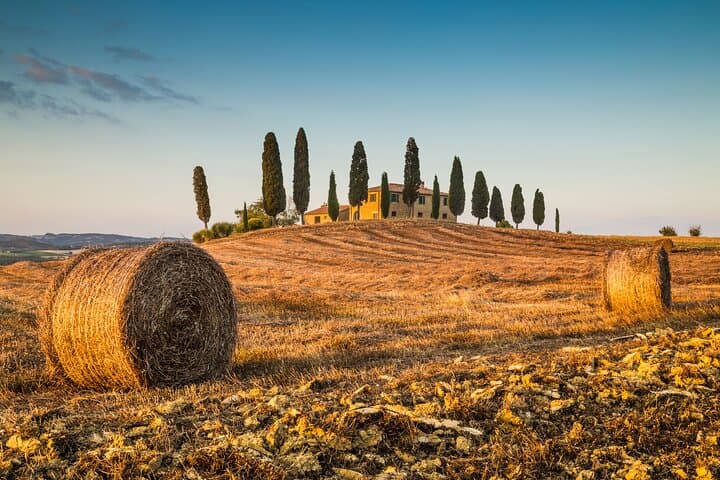Medieval Tour in Monteriggioni and Val d'Orcia from Florence