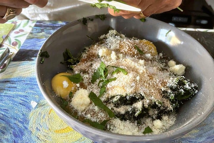 3.5 Hours Fresh Pasta and Tiramisù Cooking Class with Meal