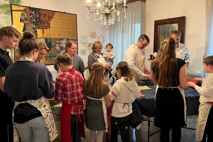 3.5 Hours Fresh Pasta and Tiramisù Cooking Class with Meal