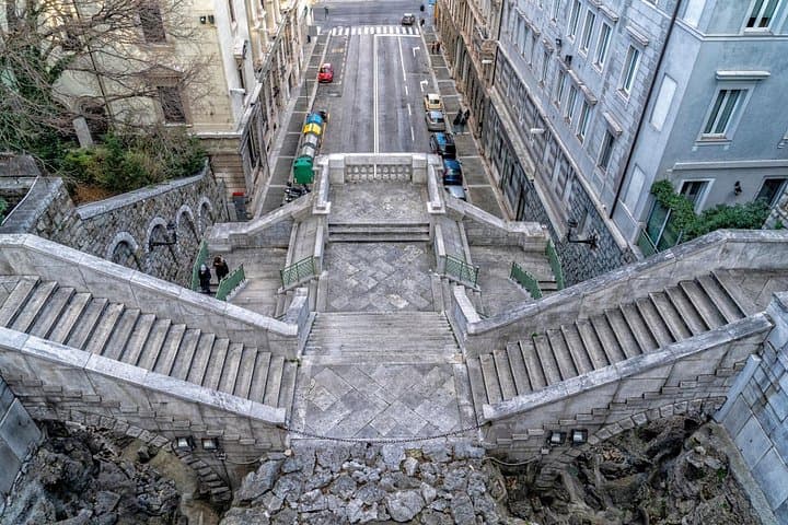 Trieste Self-Guided City Walking Tour & Scavenger Hunt