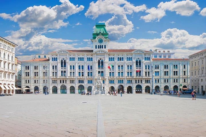 Trieste Self-Guided City Walking Tour & Scavenger Hunt