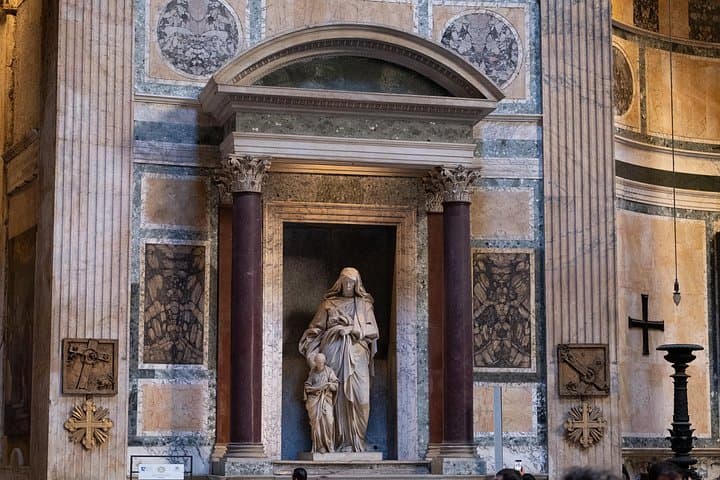 Rome: Pantheon Entry Ticket with Digital Audio Guide